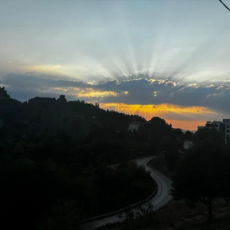 апартаменът у град