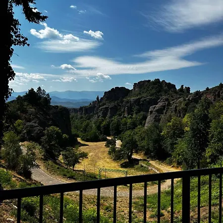 апартаменът у град