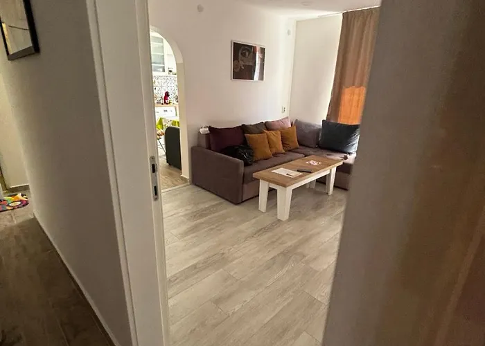 апартаменът у град *